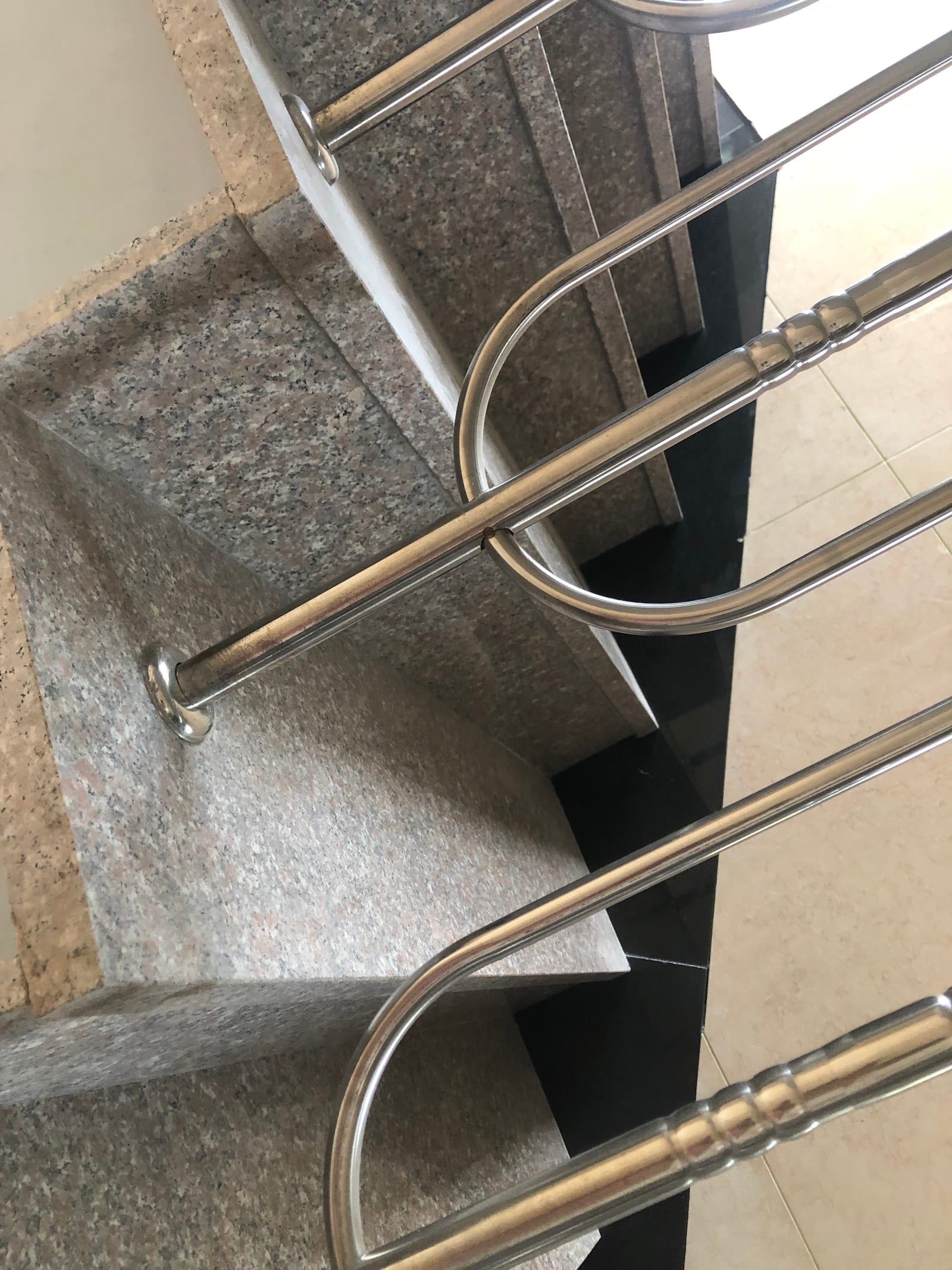 구리 인창동 바닥왁스코팅 시공 사진